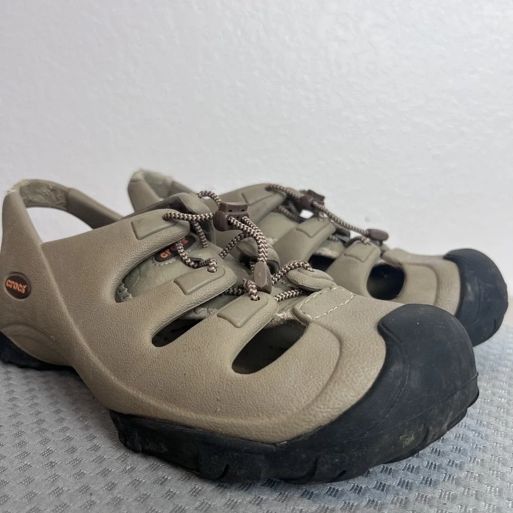 Crocs Bite Trailbreaker Sandals Womens 10 Or Mens 8 Water Hiking Shoes Outdoor